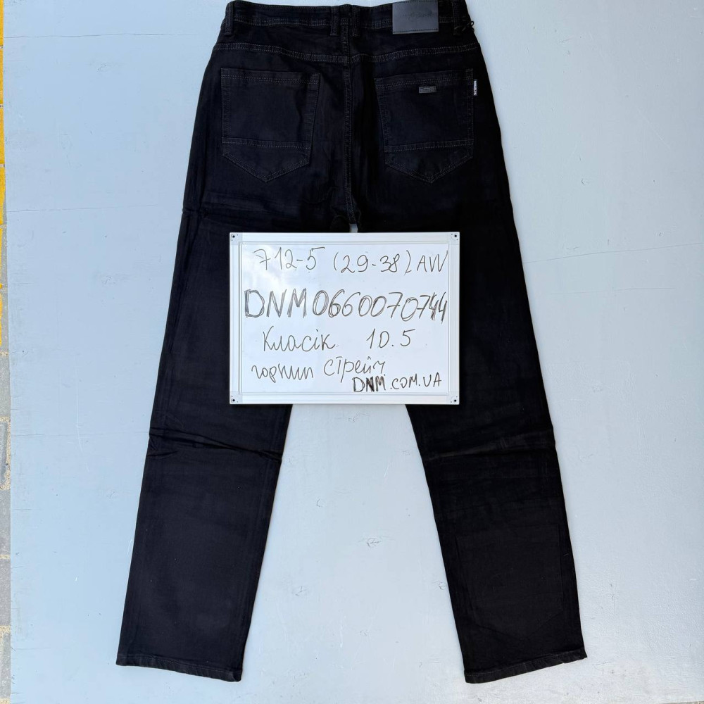 Aviwgos Класичні джинси чорного кольору Classic fit 29-38 712-5
