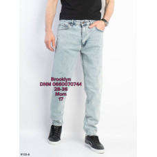 Brooklyn Мом джинси блакитного кольору Mom fit 28-36 105-6