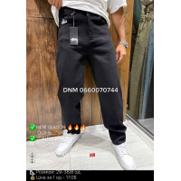 John Lucca Мом джинси чорного кольору Mom fit 29-38 1035-1