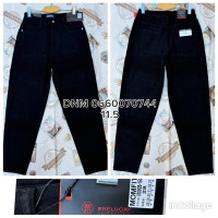 Relucky  Мом джинси чорного кольору Mom fit 28-33 0809-15